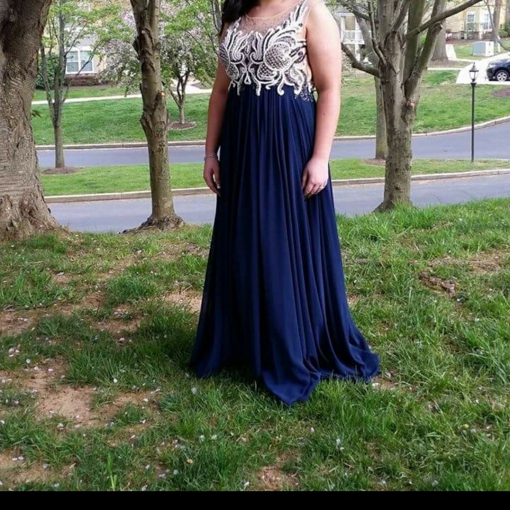 Prom Dress / Vienna Style 8195
